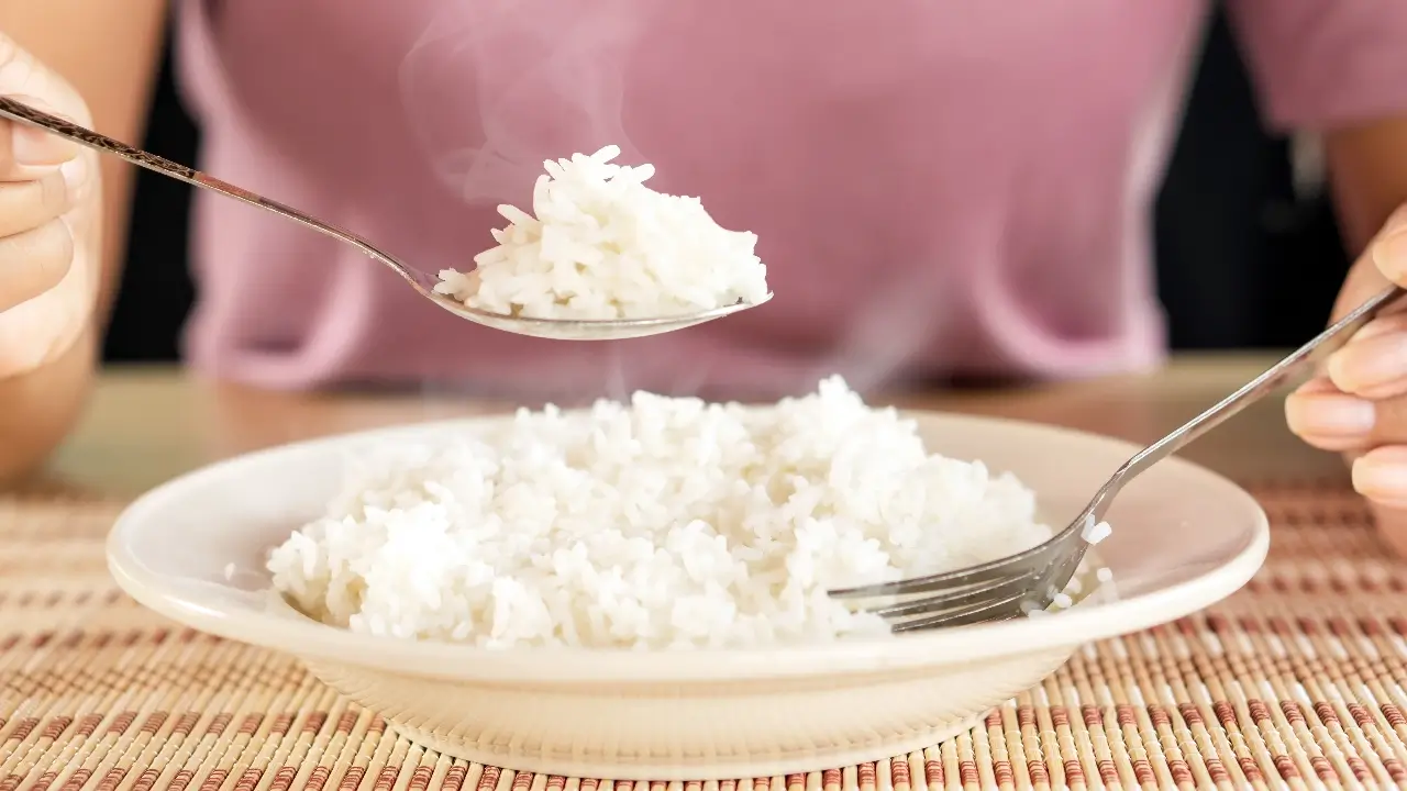 กินข้าวคนเดียว 